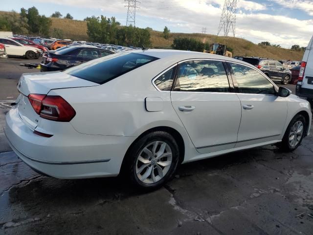 2016 Volkswagen Passat S