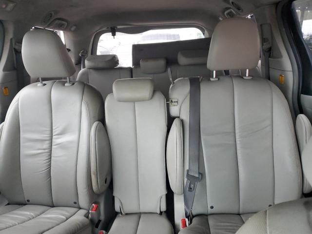 2011 Toyota Sienna XLE