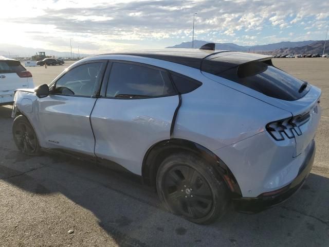 2021 Ford Mustang MACH-E California Route 1