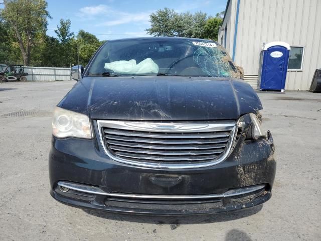 2012 Chrysler Town & Country Limited