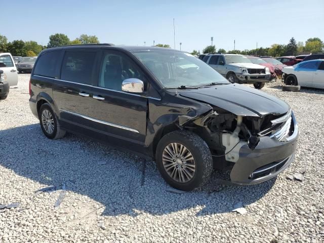 2013 Chrysler Town & Country Touring L