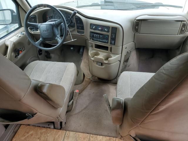 2005 GMC Safari XT