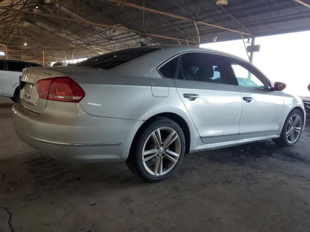 2012 Volkswagen Passat SEL