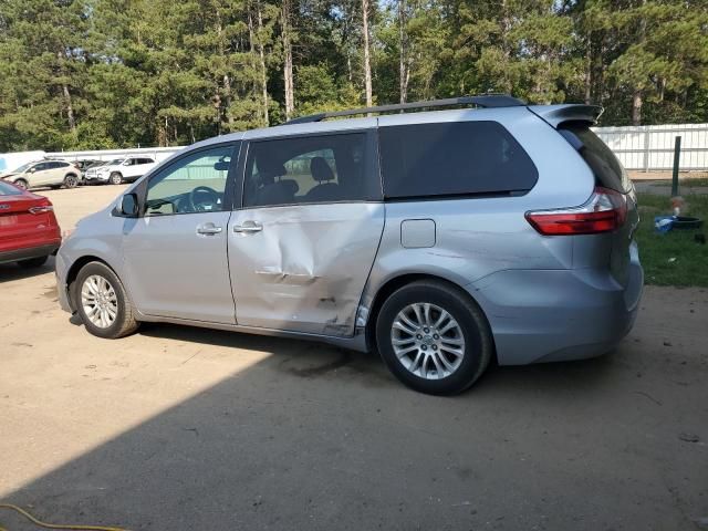 2015 Toyota Sienna XLE