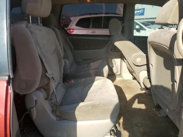 2008 Toyota Sienna CE