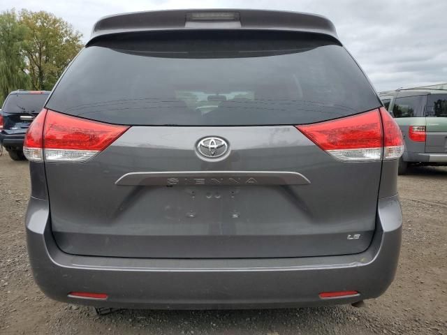 2011 Toyota Sienna LE