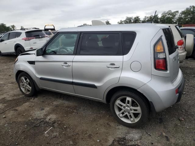 2011 KIA Soul +