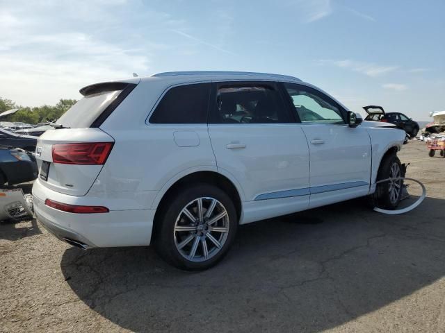 2018 Audi Q7 Premium Plus