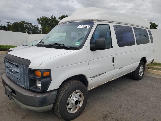 2010 Ford Econoline E350 Super Duty Wagon