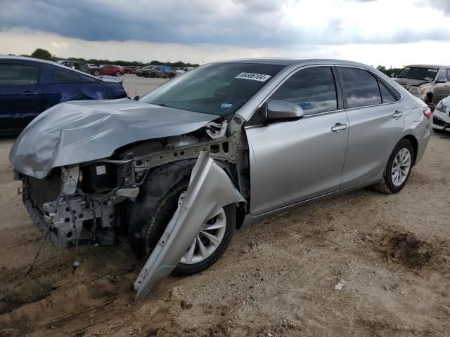 2016 Toyota Camry LE