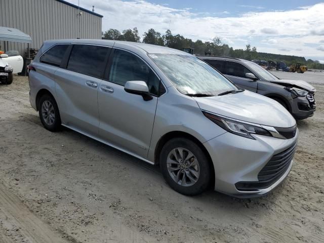 2021 Toyota Sienna LE