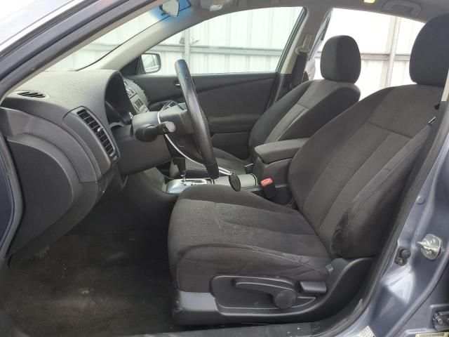 2010 Nissan Altima Base