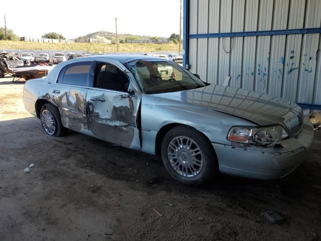 2007 Lincoln Town Car Signature Limited