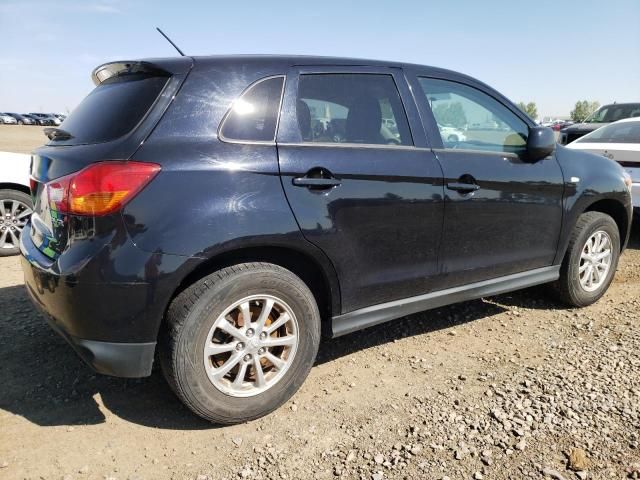 2014 Mitsubishi RVR SE