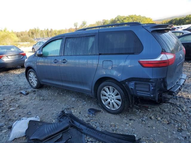 2017 Toyota Sienna LE