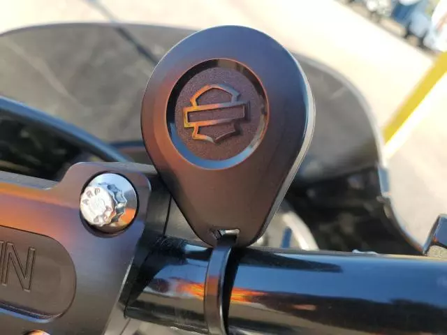 2020 Harley-Davidson Fxlrs