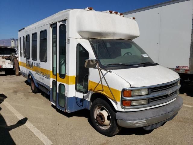 2001 Chevrolet Express Cutaway G3500