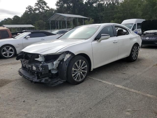 2021 Lexus ES 300H