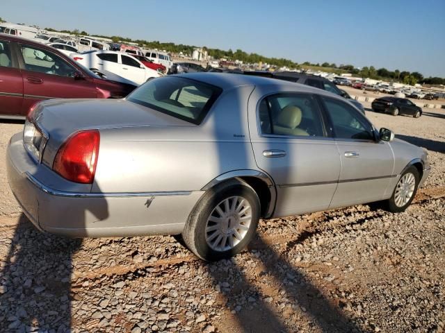 2003 Lincoln Town Car Executive