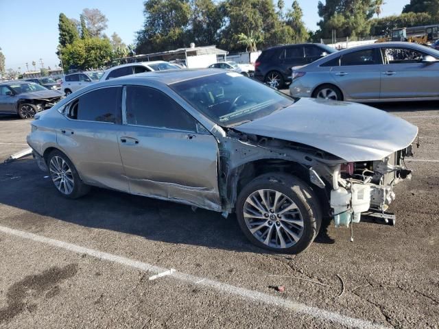 2019 Lexus ES 300H