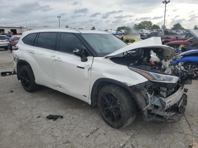 2021 Toyota Highlander Hybrid Platinum