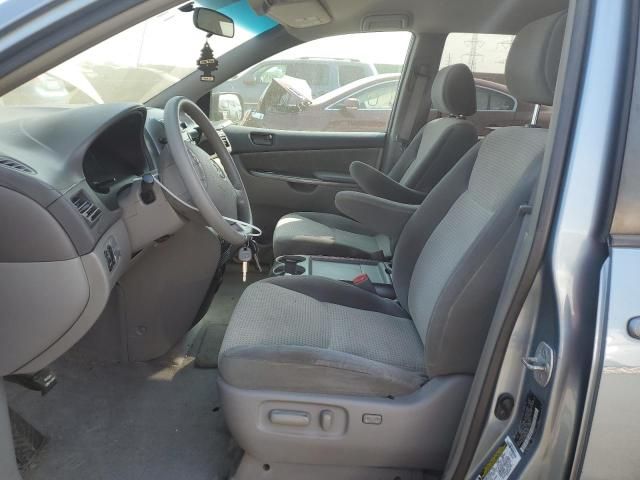 2006 Toyota Sienna CE