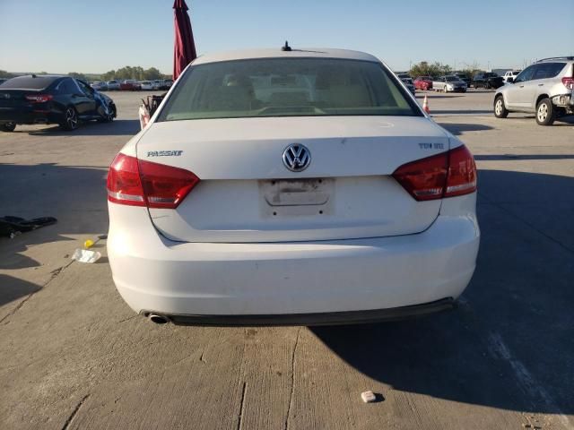 2013 Volkswagen Passat SE