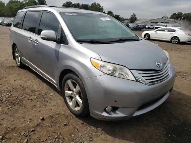 2013 Toyota Sienna XLE