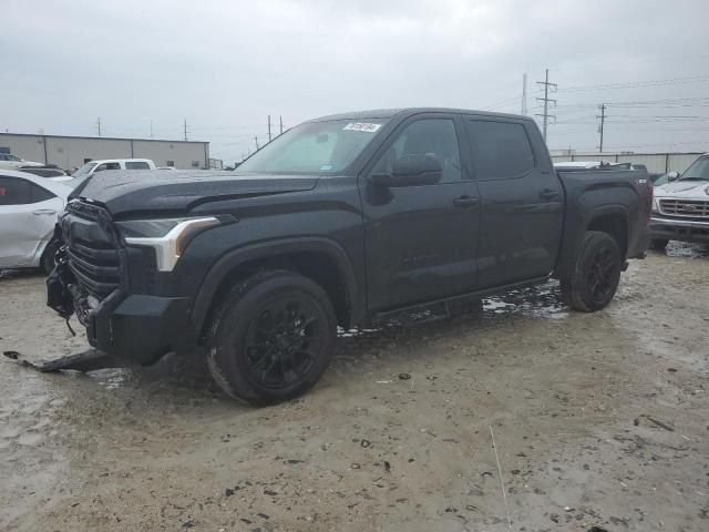 2023 Toyota Tundra Crewmax SR