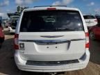 2016 Chrysler Town & Country Touring L