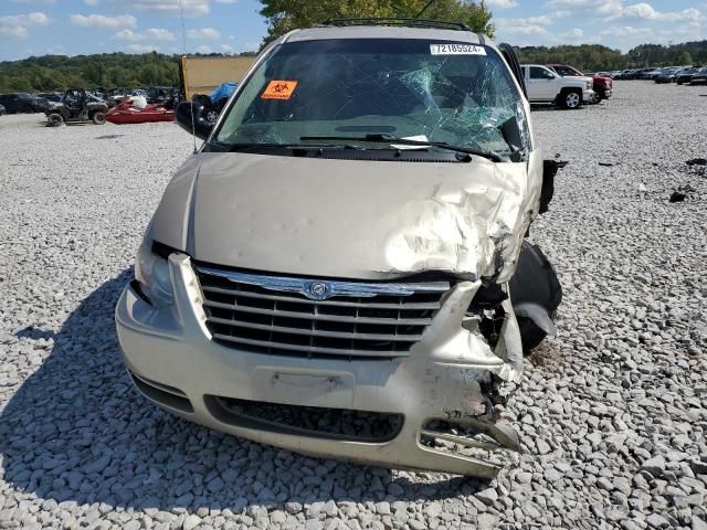 2007 Chrysler Town & Country Touring