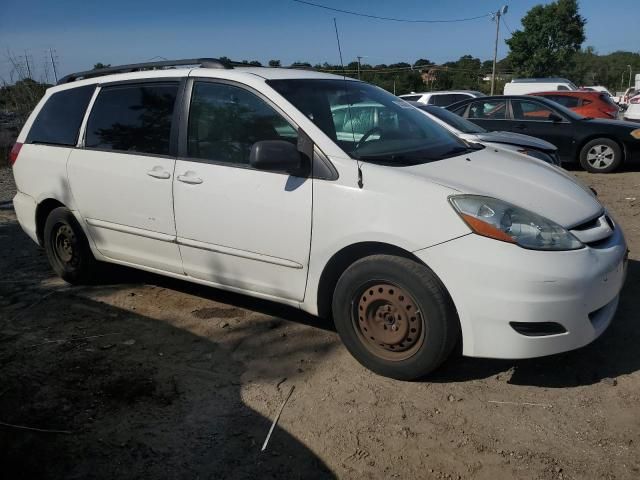 2009 Toyota Sienna CE