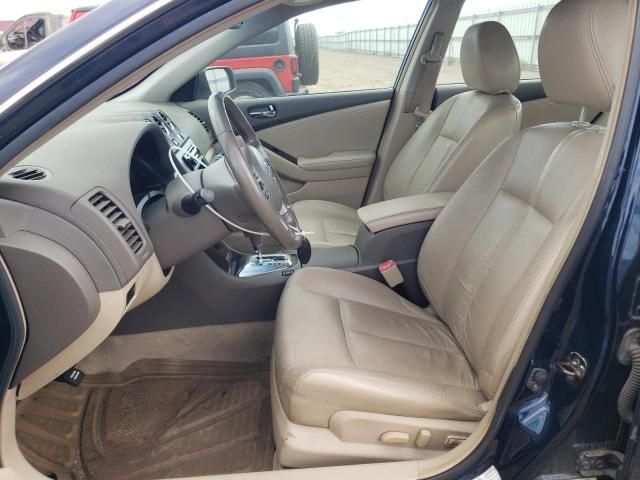 2010 Nissan Altima Base