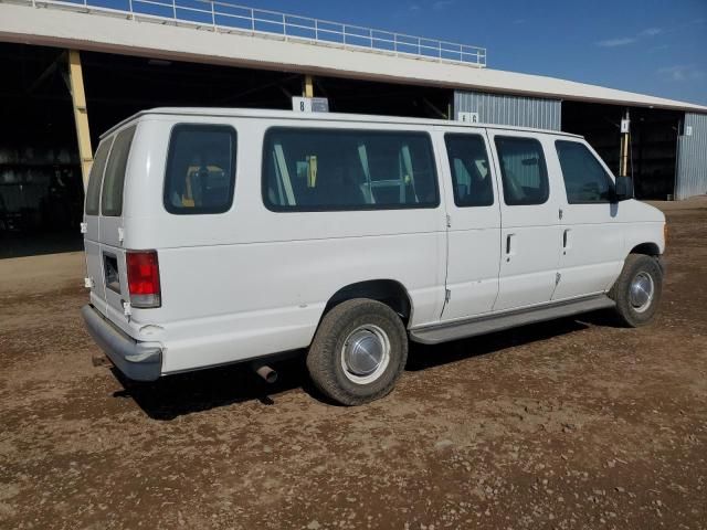 2004 Ford Econoline E350 Super Duty Wagon