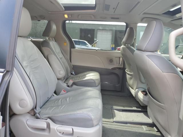 2011 Toyota Sienna XLE