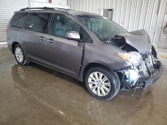 2015 Toyota Sienna XLE