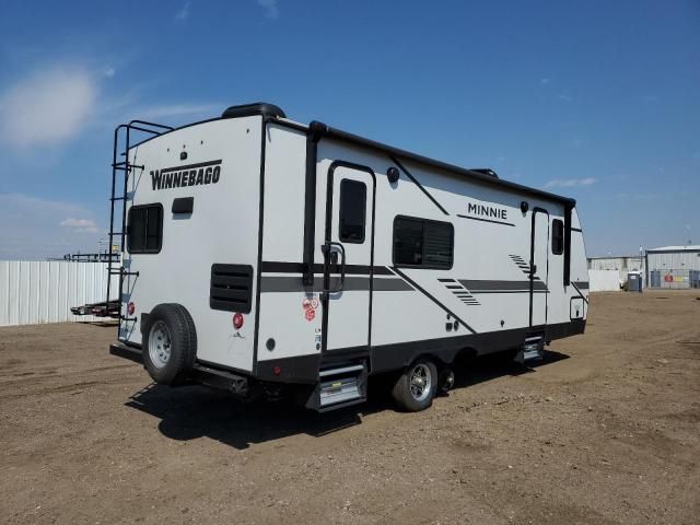 2022 Winnebago Minnie