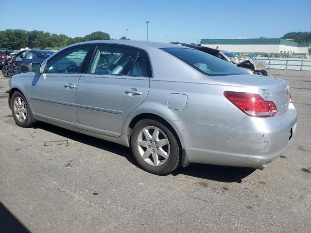 2010 Toyota Avalon XL