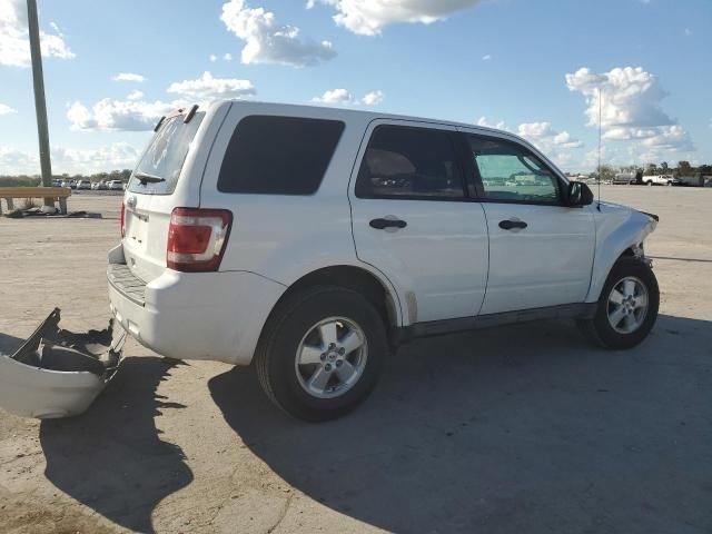 2010 Ford Escape XLS