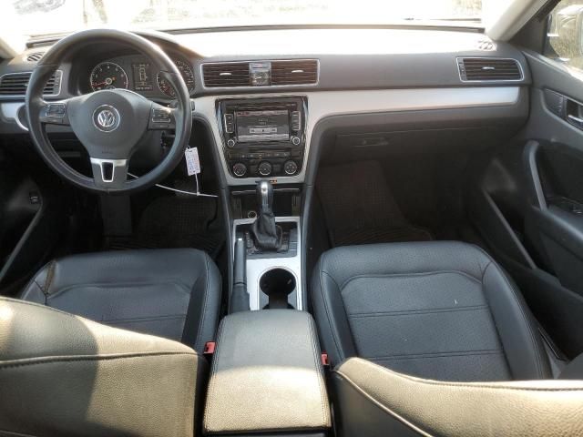 2013 Volkswagen Passat SE