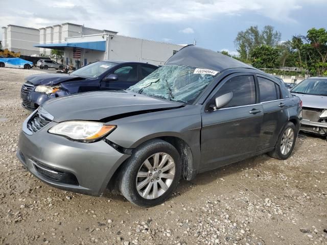 2013 Chrysler 200 Touring