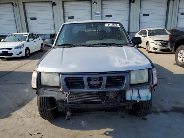 2000 Nissan Frontier Crew Cab XE