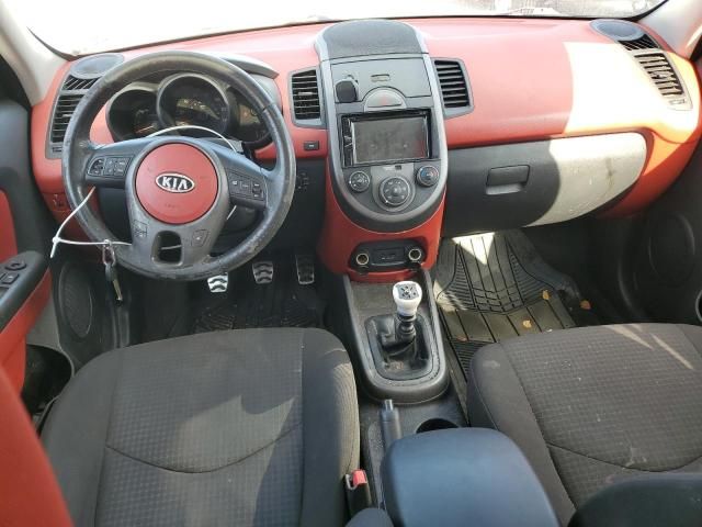 2010 KIA Soul +