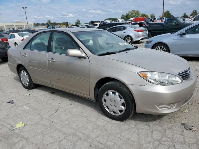 2005 Toyota Camry LE