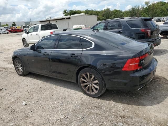 2017 Volvo S90 T6 Momentum