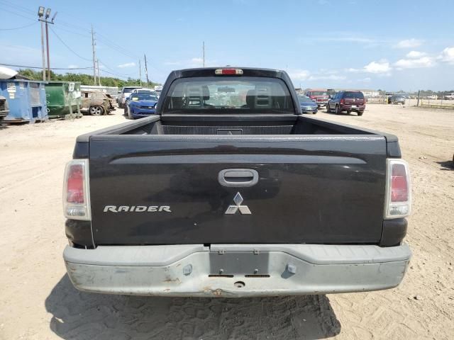 2007 Mitsubishi Raider LS