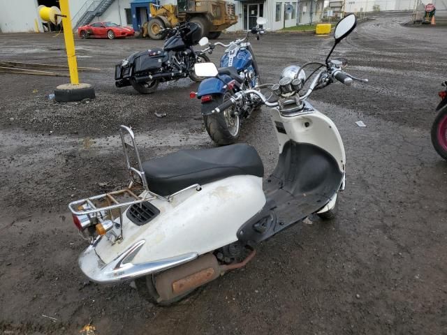 2010 Scooter Scooter