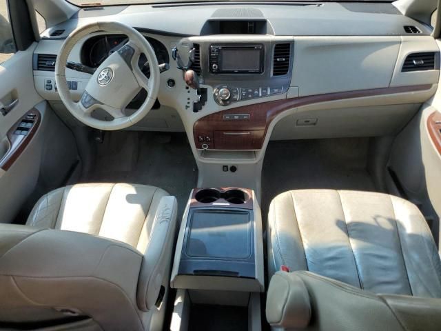 2014 Toyota Sienna XLE