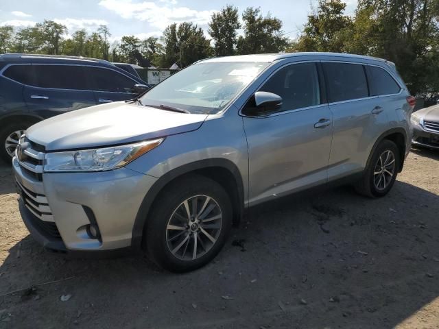 2019 Toyota Highlander SE