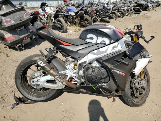 2023 Aprilia RSV4 Factory